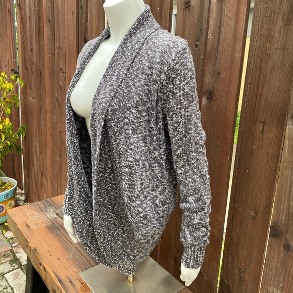 FOREVER 21 | Tuxedo Style Brindle Sweater Cardigan - Picture 3 of 7